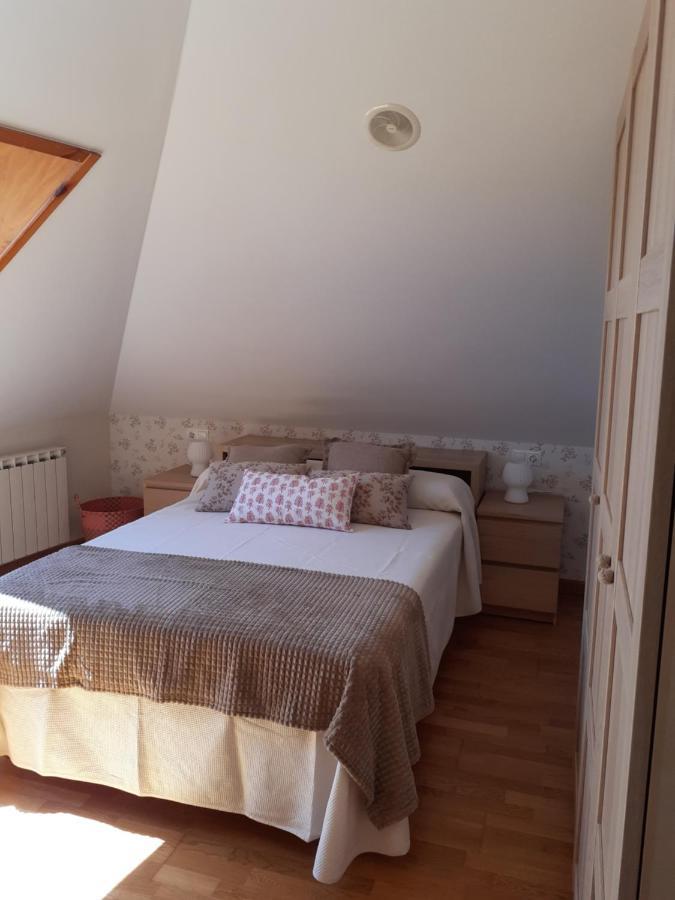 Atico Con Terraza Y Piscina Comunitaria Apartment Рибадео Екстериор снимка